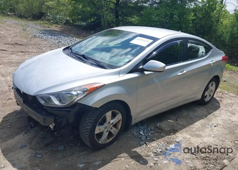 2013 Hyundai Elantra Gls z USA, uszkodzony, nr VIN 5NPDH4AE9DH223433